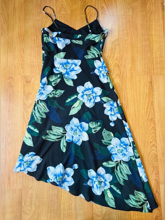 Banana Republic Women’s Black Asymmetrical Midi Floral Pattern Dress Size 2 - Picture 9 of 10